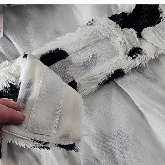 Pet Cow Costume - Picture 7 of 10